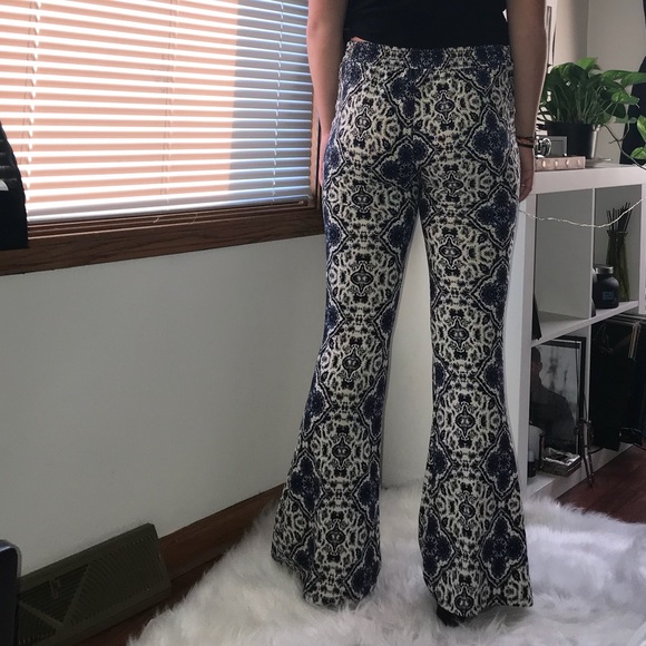 Boho pattern pants - Picture 2 of 3
